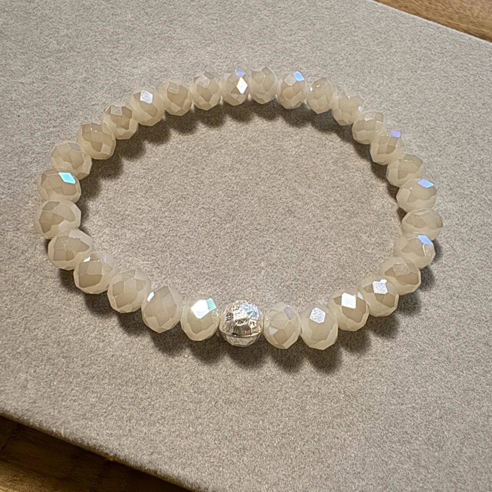 Hand Crafted Swarovski cream stretchable bracelet